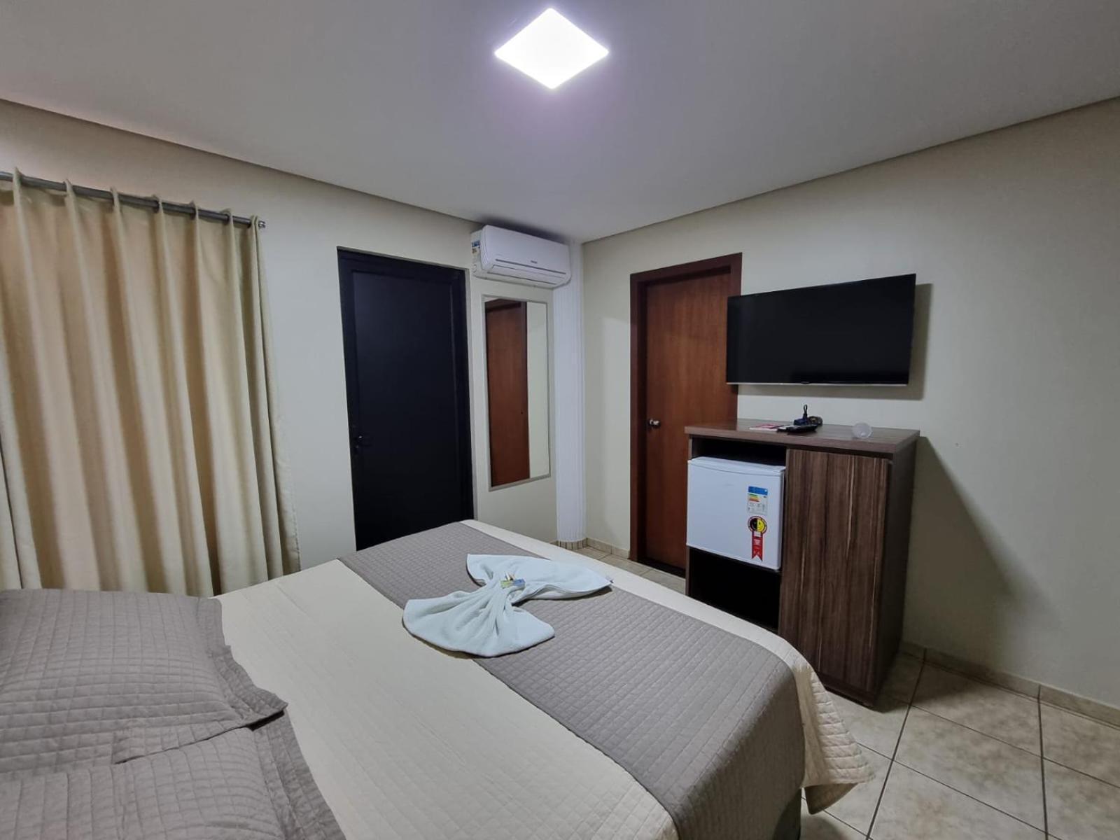 Hotel Itatiaia Tangara da Serra Ngoại thất bức ảnh